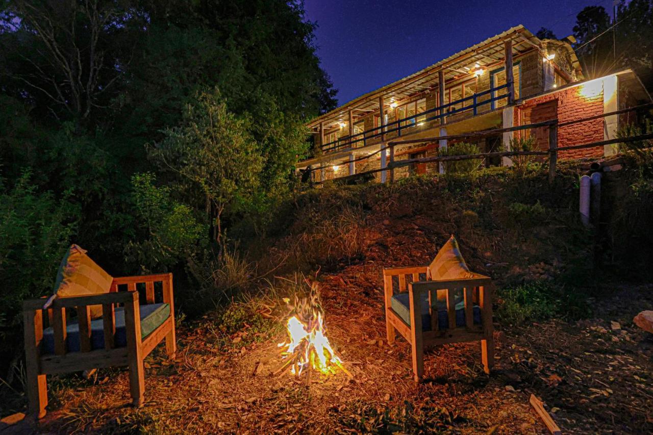 Saffronstays El Sueno, Mukteshwar -Villa Serving Pahadi Meals Exteriör bild