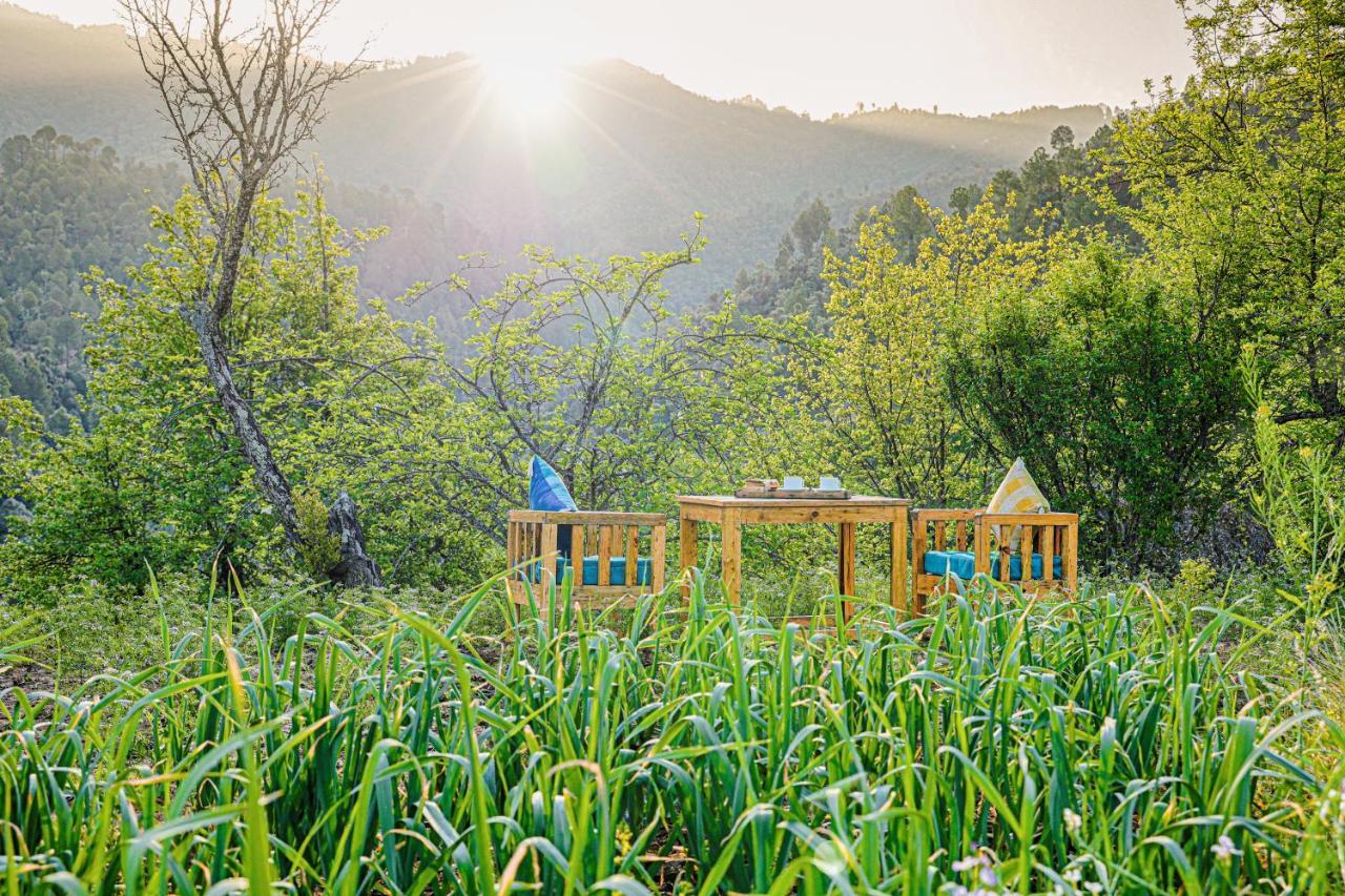 Saffronstays El Sueno, Mukteshwar -Villa Serving Pahadi Meals Exteriör bild